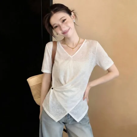 A new style of white, stylish, short-sleeved, off-the-shoulder T-shirt for women, a slimming, waist-hugging, irregular top A11514 A new style of white, stylish, short-sleeved, off-the-shoulder T-shirt for women, a slimming, waist-hugging, irregular top A11514